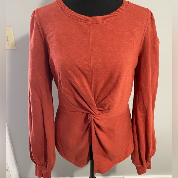 Anthropologie Tops - Anthropologie twist front sweatshirt in small